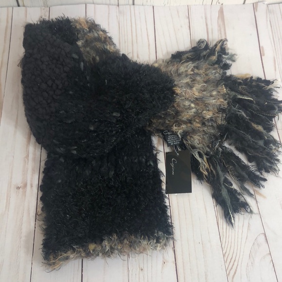 NWT Cejon Faux Feather Fringe Black Scarf - Picture 4 of 10